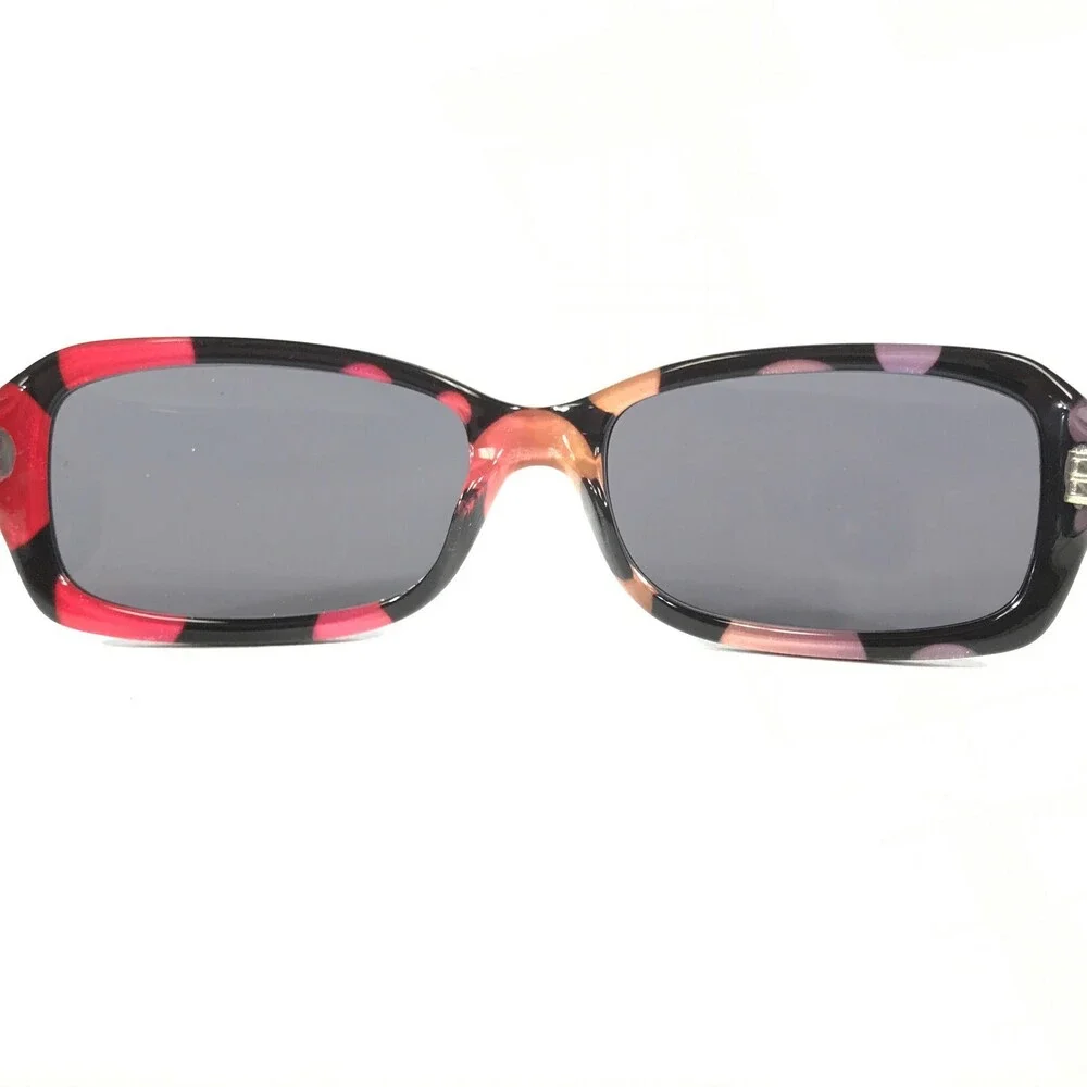 Black Women’s Sunglasses with Patterned Temples - Picture 10 of 12